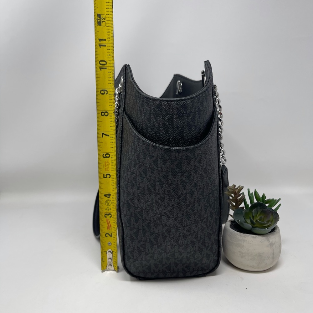 Michael Kors JST Large Chain Shoulder Bag - Picture 4 of 10